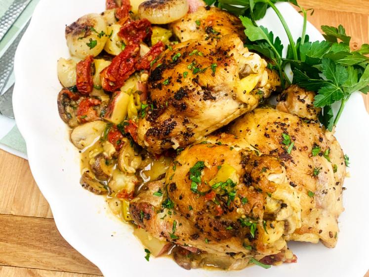 Mediterranean Chicken with ​fruitons® Seasoned Sun Dried Tomatoes